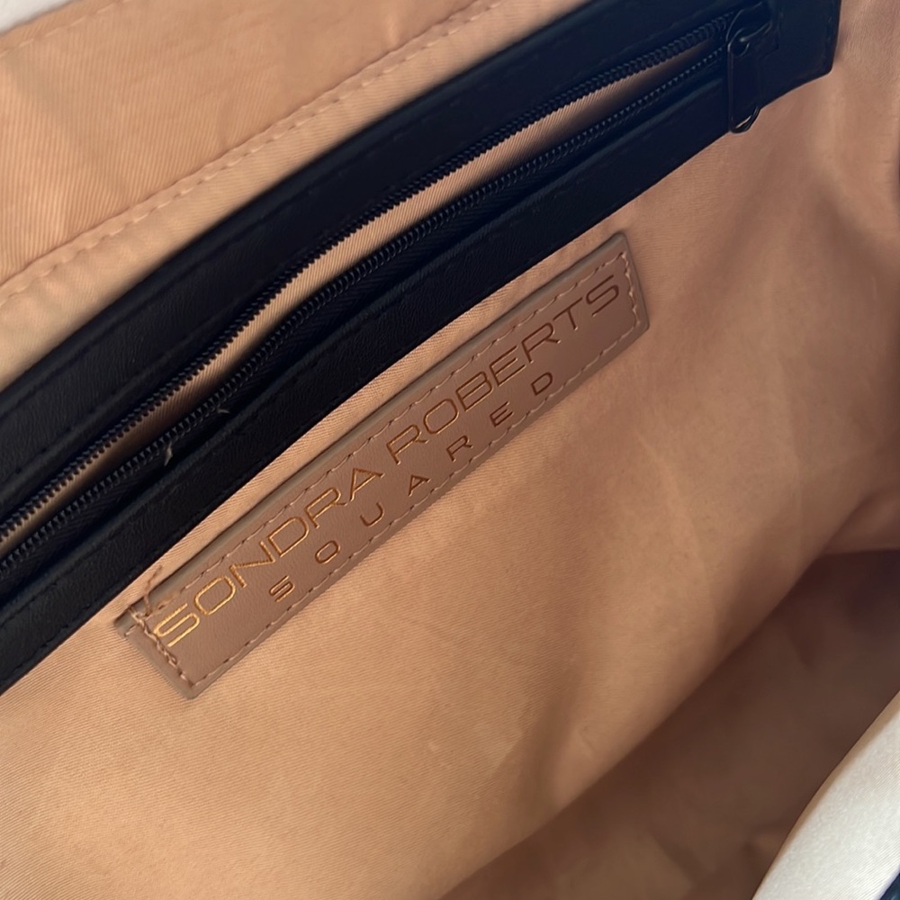 Handbag - Picture 4 of 4